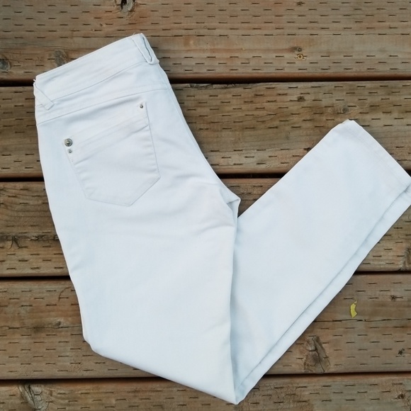 White jeans - Picture 3 of 3